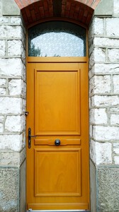 Porte d'entrée bois à Montauban