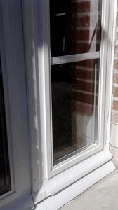 Double-vitrage isolant sur fenêtres anciennes en bois